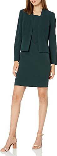 Women's shortened laminated jacket and le suit case